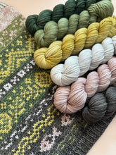 Load image into Gallery viewer, Mountain Tonal Set { In Stock }