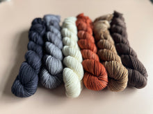 Load image into Gallery viewer, Hit the Courts Tonal Set { In Stock } (Copy)