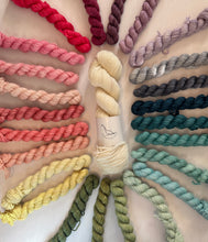 Load image into Gallery viewer, Frosted Floral Tonal Set { In Stock } Sale