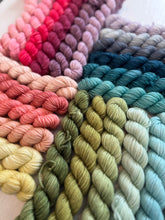 Load image into Gallery viewer, Frosted Floral Tonal Set { In Stock } Sale