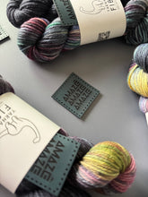 Load image into Gallery viewer, Amaze Hat Tag { In Stock }