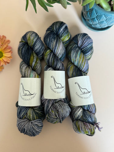 Decembersaurus - Cerato Worsted { In Stock }