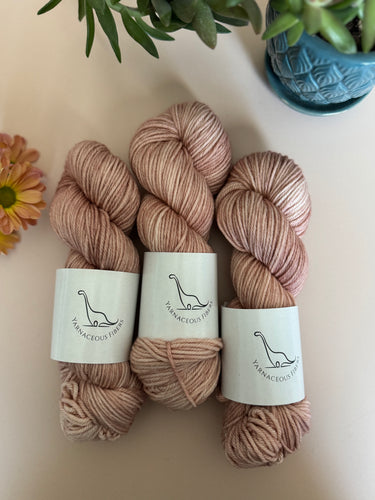 Coral Beds - Cerato Worsted { In Stock }