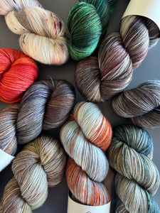 yurasayo  76 & Rex - Jurassic Park { In Stock } – Yarnaceous Fibers