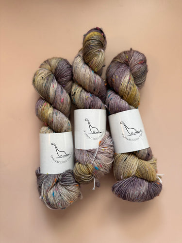 Haunted Whisper { In Stock } Draco Fingering